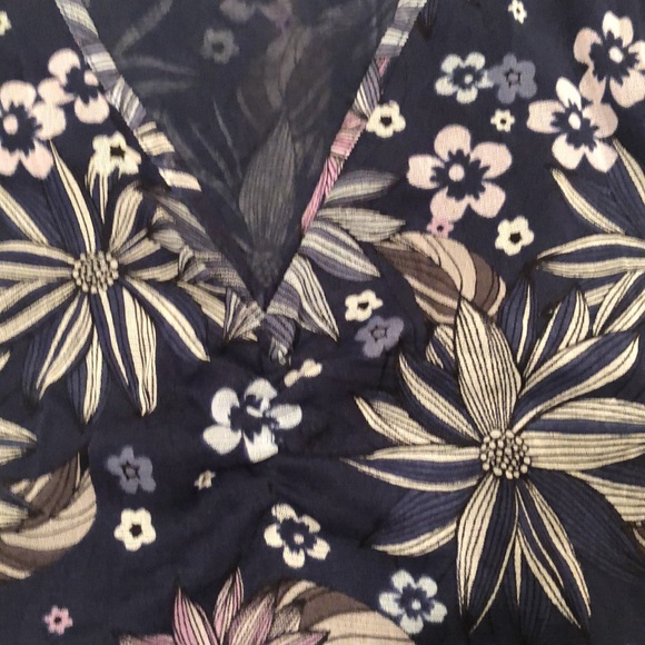 Flowery, stretchy, short sleeve blouse with tie in back, sOliver, Eur42/US12, - Picture 4 of 12